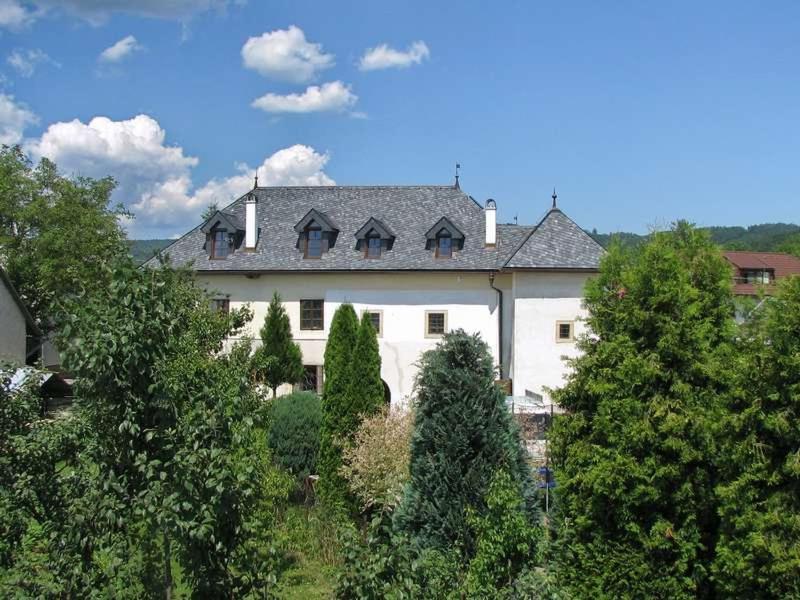 Castle Kastiel Kotesova Apartment Exterior photo